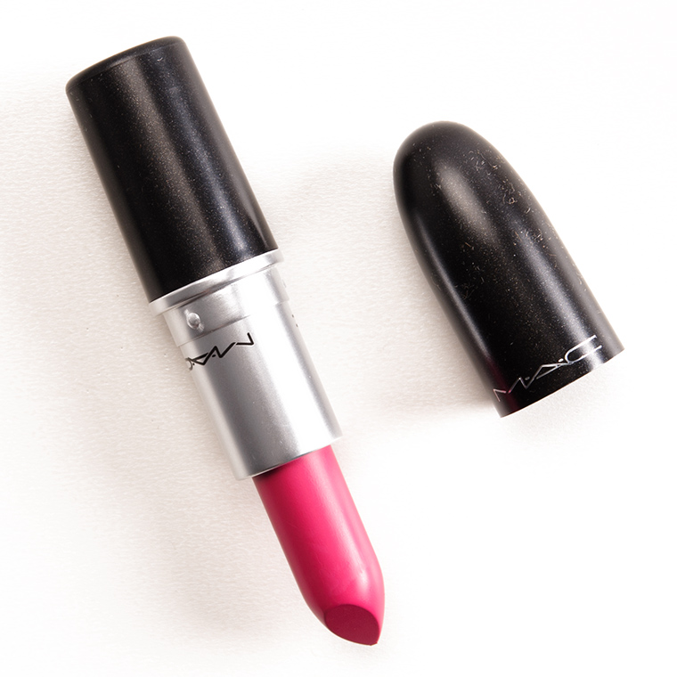 MAC LIPSTICK/ AIM FOR DANGEROUS