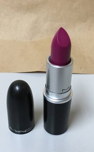 MAC LIPTSTICK/FLAT OUT FABLOUS