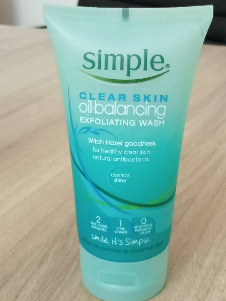 Gel nettoyant pour le visage rafraîchissant SIMPLE, doux pour la peau150ml