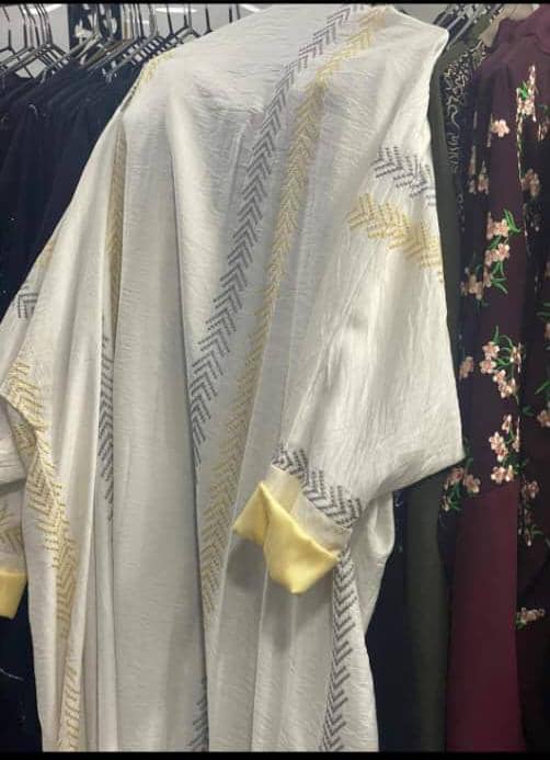 Abaya white taslim n karima abay019